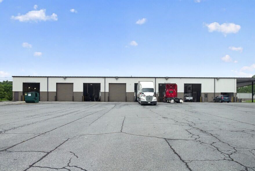 More Photos Of 908 Eastern Star Road Ext, Kingsport Distribution For Lease