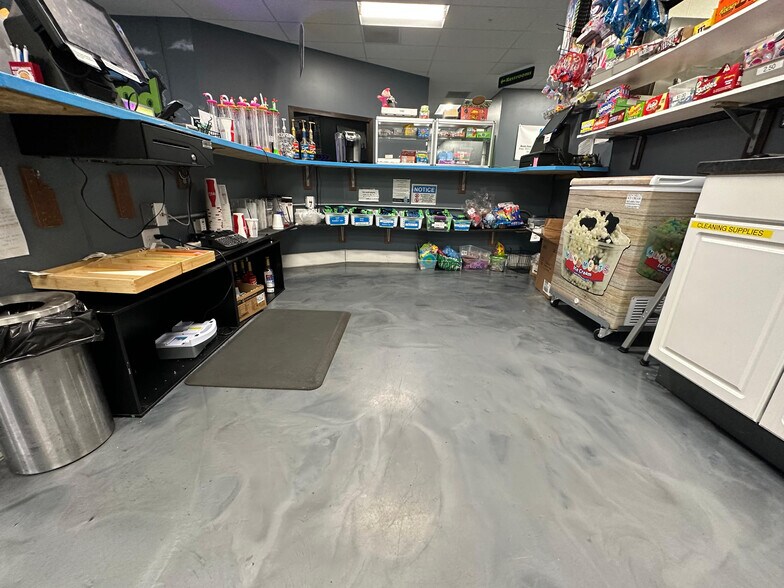 More Photos Of 1250 4th Ave NW, Minot Storefront For Lease