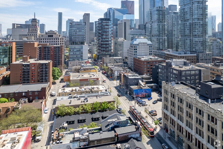 More Photos Of 269 Queen St W, Toronto Storefront Retail Residential For Lease