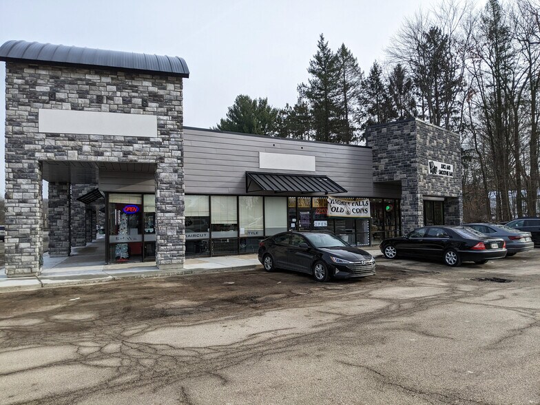 More Photos Of 8533-8559 E Washington St, Chagrin Falls Unknown For Lease