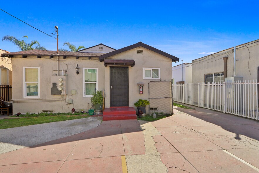 More Photos Of 8137 Beechwood Ave, South Gate Apartments For Sale
