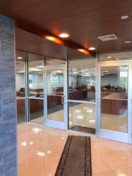 More Photos Of 555 Industrial Way W, Eatontown Warehouse For Lease