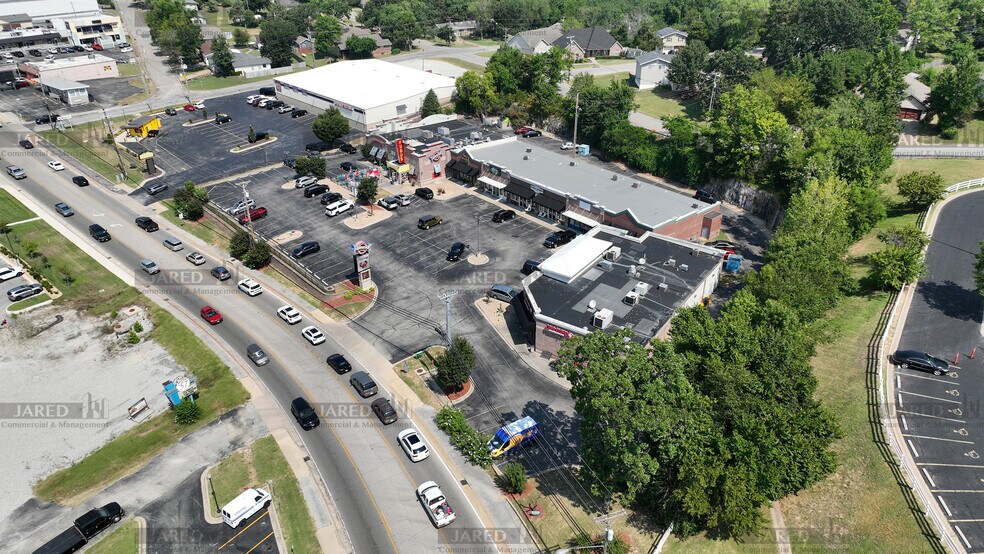 More Photos Of 1615 W Highway 76, Branson Unknown For Lease