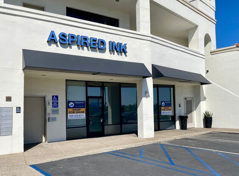 More Photos Of 24012 Avenida de la Carlota, Laguna Hills Storefront For Lease