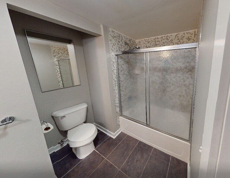 More Photos Of 842-852 N High St, Columbus Storefront Retail Residential For Sale