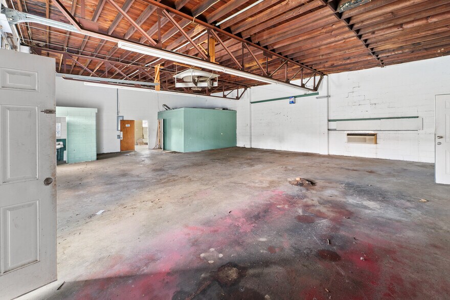 More Photos Of 27179 US Highway 80 W, Portal Industrial For Sale