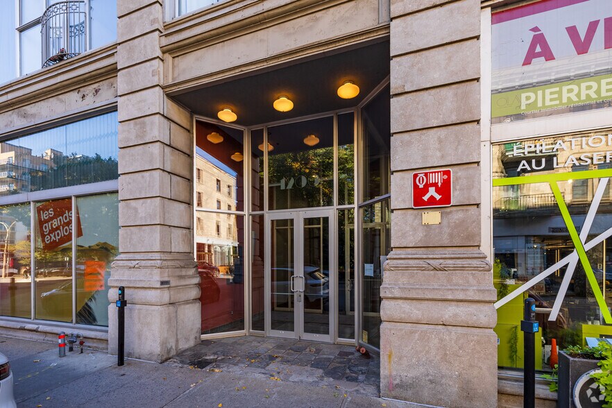 More Photos Of 1200 Rue Atateken, Montréal Storefront Retail Residential For Sale