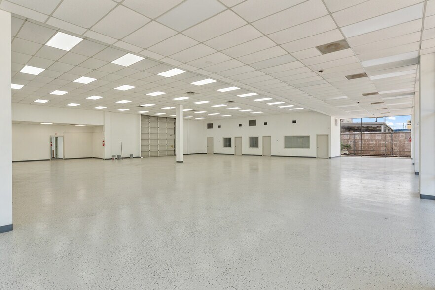 More Photos Of 14908 N I-45, Houston Industrial For Lease