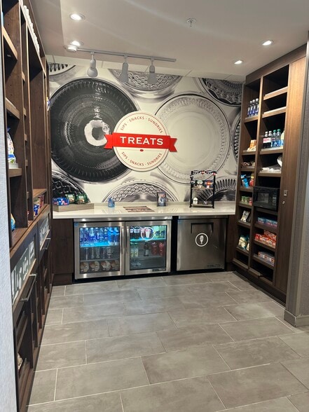 More Photos Of 4380 Integrity Center Pt, Colorado Springs Hotel For Sale