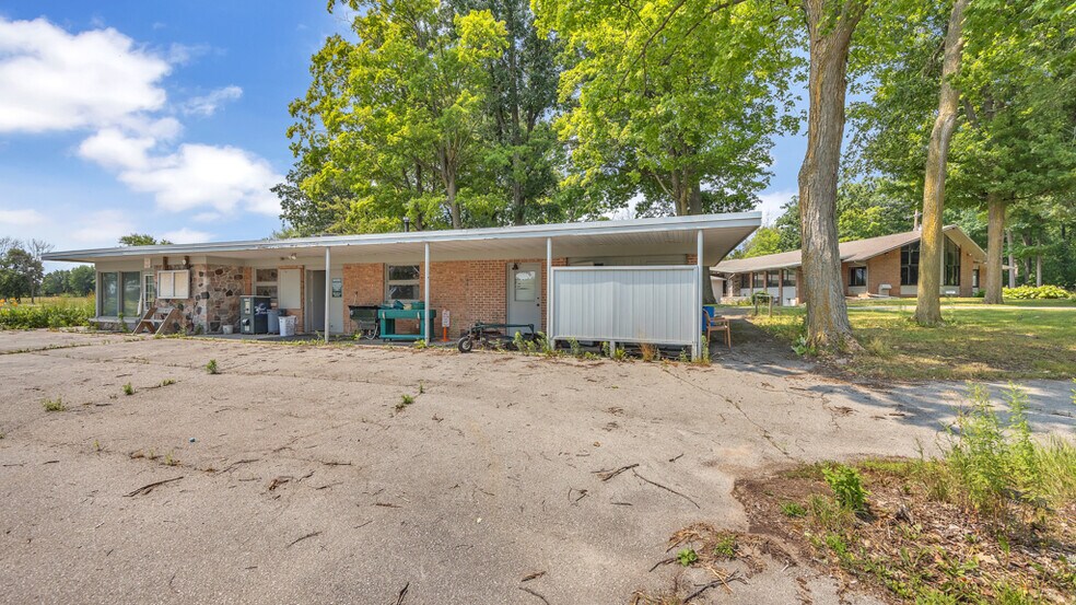 More Photos Of 3212 N Union Rd, Cato Golf Course Driving Range For Sale