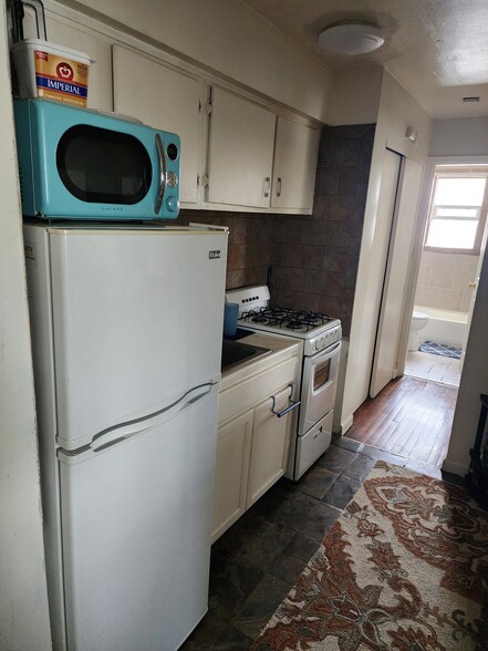 More Photos Of 1725 Hastings Ave, Cincinnati Apartments For Sale