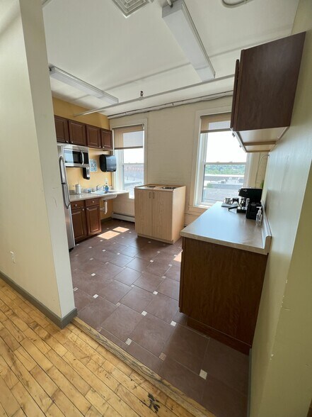 More Photos Of 915 Broadway, Albany Loft Creative Space For Lease