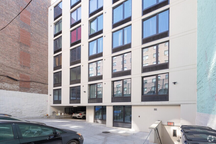 More Photos Of 959 Anderson Ave, Bronx Apartments For Sale