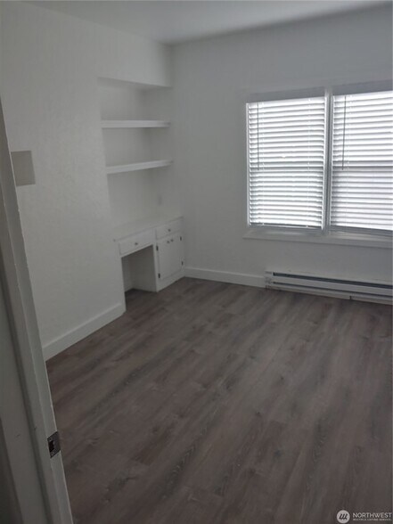 More Photos Of 1700 California Ave S, Long Beach Apartments For Sale