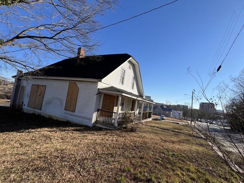 More Photos Of 348 Wofford St, Spartanburg Office For Sale
