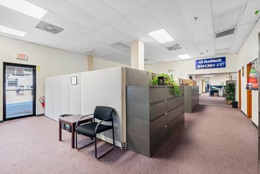 More Photos Of 4756 N 122nd Ave, Clearwater Unknown For Lease