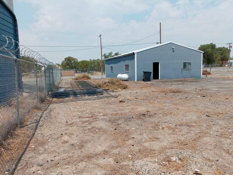 More Photos Of 600 Industrial Way, Lovelock Warehouse For Lease