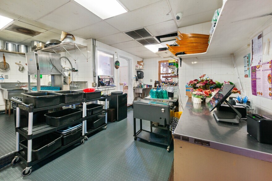 More Photos Of 816 Duval St, Key West Restaurant For Sale