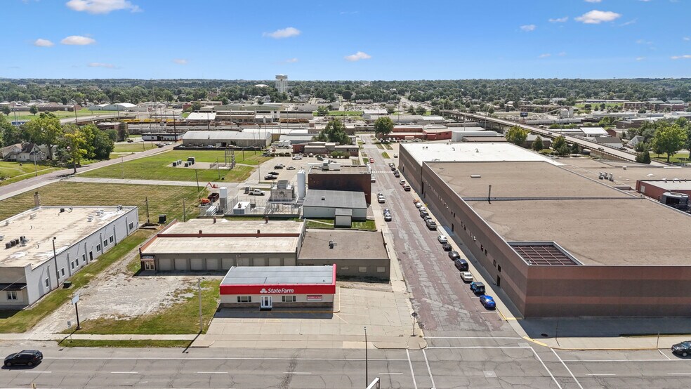 More Photos Of 101 E Linn St, Marshalltown Office For Sale