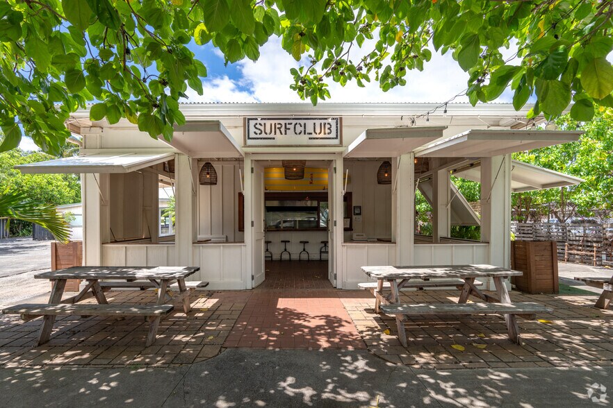 More Photos Of 65 Hana Hwy, Paia Restaurant For Lease