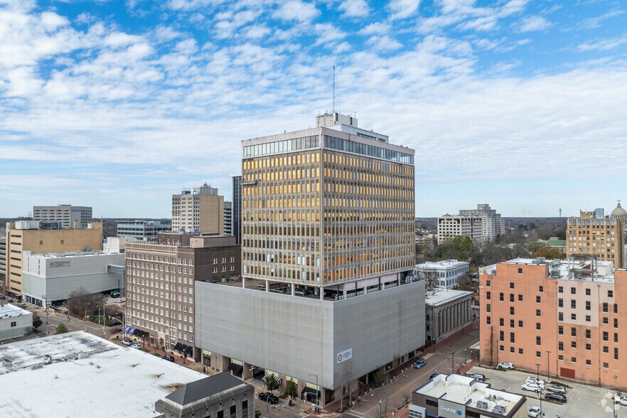 More Photos Of 125 S Congress St, Jackson Office For Lease