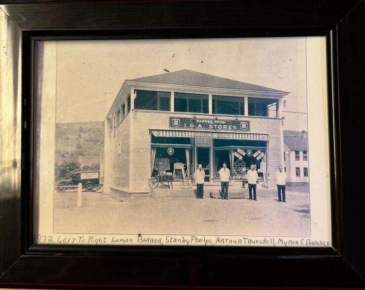 More Photos Of 11 South St, Bernardston Storefront Retail Residential For Sale