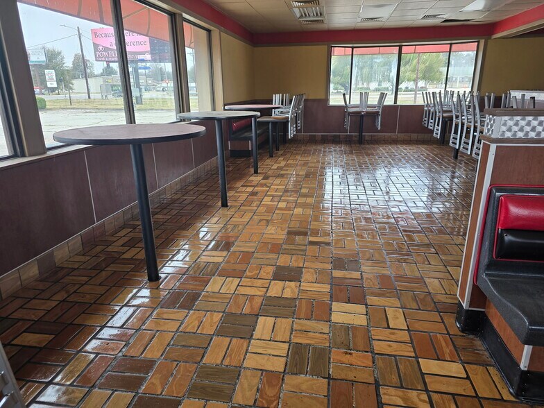 More Photos Of 1136 1st St, Kennett Fast Food For Sale