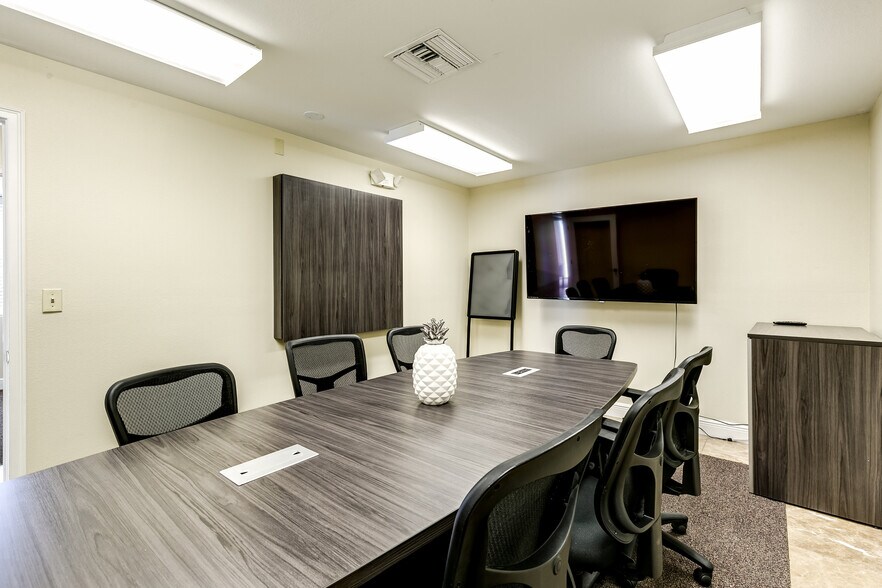 More Photos Of 611 NE 13th St, Fort Lauderdale Loft Creative Space For Lease