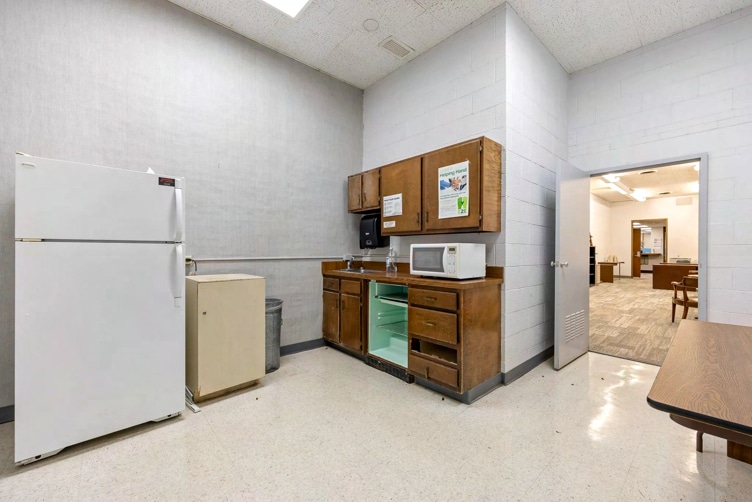 More Photos Of 6100 Troost Ave, Kansas City Storefront Retail Office For Sale