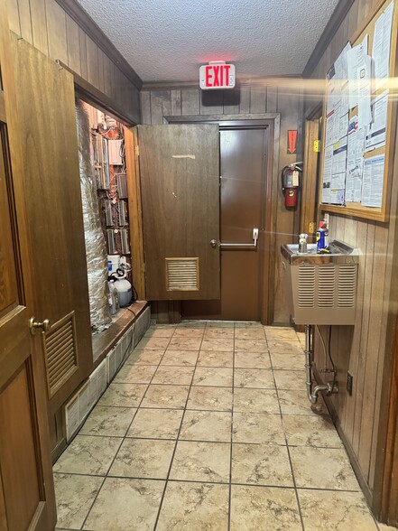 More Photos Of 3232 S Perkins Rd, Memphis Freestanding For Sale