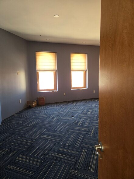 More Photos Of 111 Genesee St, Buffalo Office Residential For Lease
