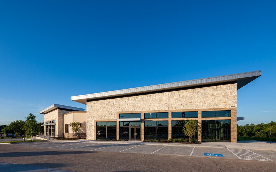More Photos Of 4430 E Highway 287, Midlothian Medical For Lease