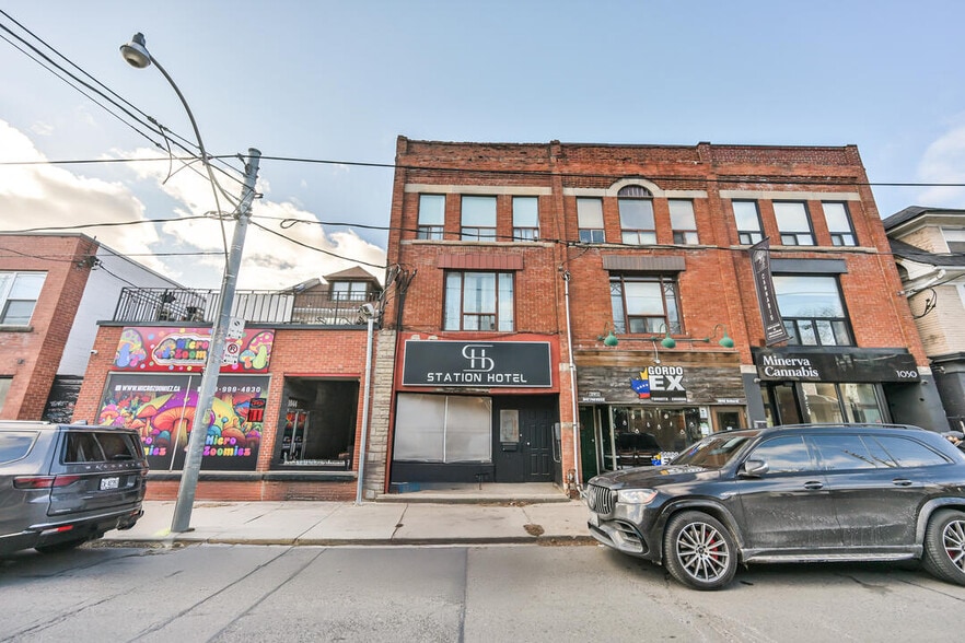 Primary Photo Of 1046 Bathurst St, Toronto Apartments For Lease