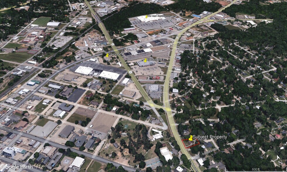 More Photos Of 404 N Henderson Blvd, Kilgore Office For Lease