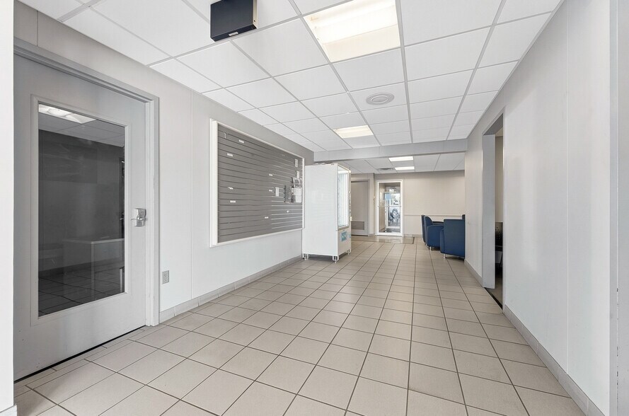 More Photos Of 1229 Country Club Rd, Fairmont Auto Dealership For Sale