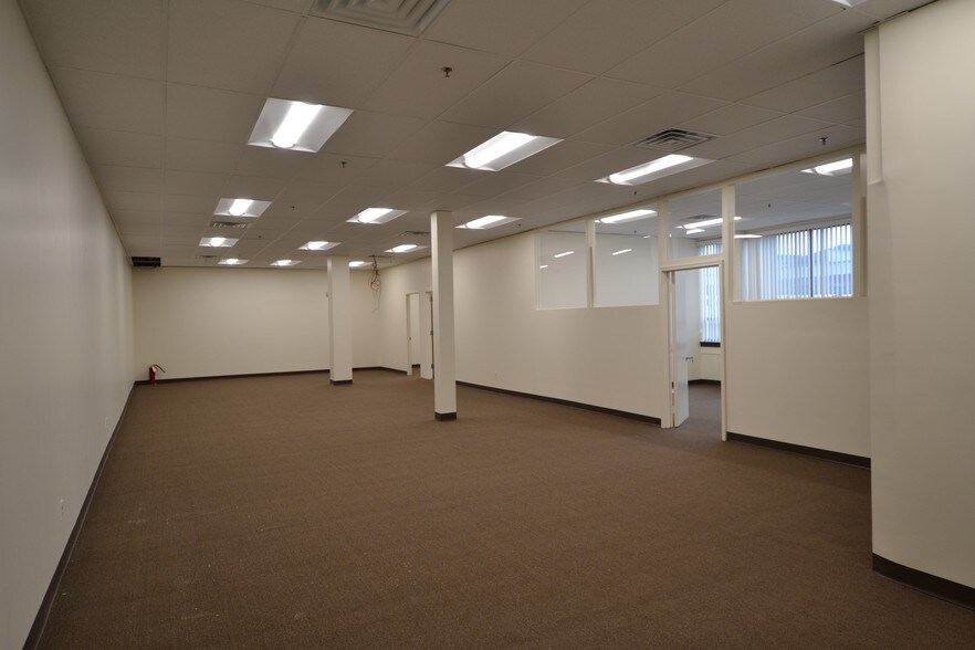 More Photos Of 1050 Slocum Ave, Ridgefield Warehouse For Lease