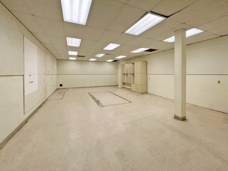 More Photos Of 2450 Shattuck Ave, Berkeley Storefront For Lease