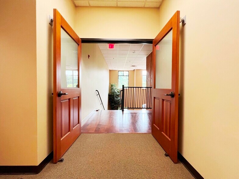 More Photos Of 3620 Swiftwater Park Dr, Suwanee Loft Creative Space For Sale