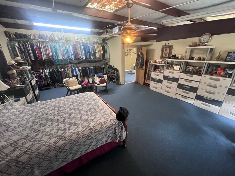 More Photos Of 4802 6th St, Zephyrhills Office For Sale