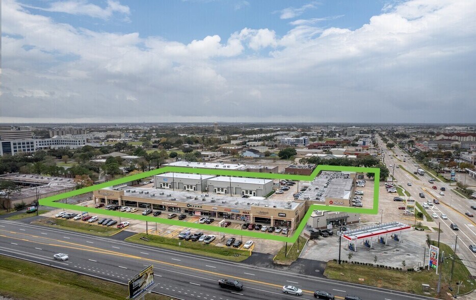 More Photos Of 103-133 Bay Area Blvd, Webster Unknown For Lease