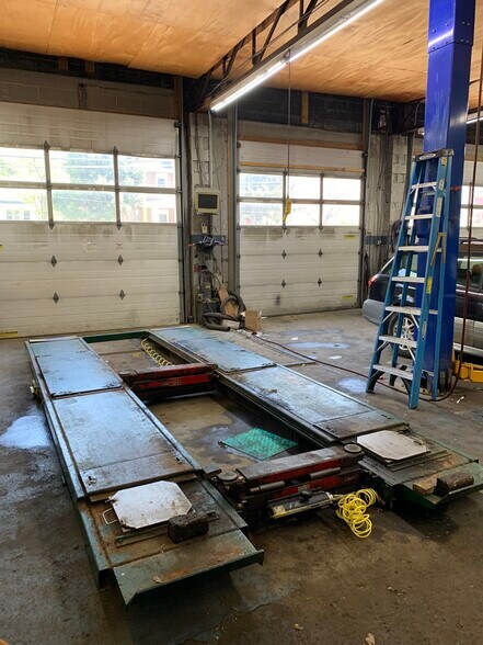 More Photos Of 330 Strode Ave, Coatesville Auto Repair For Sale