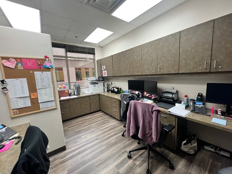 More Photos Of 9179 W Thunderbird Rd, Peoria Medical For Sale