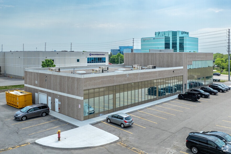More Photos Of 1550 16th Ave, Richmond Hill Office For Lease