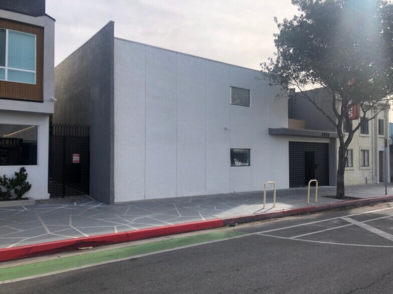 More Photos Of 8932 Reseda Blvd, Northridge Office For Lease