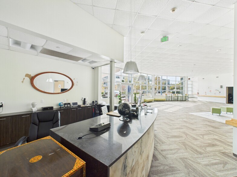 More Photos Of 2620 Tanglewilde St, Houston Medical For Sale