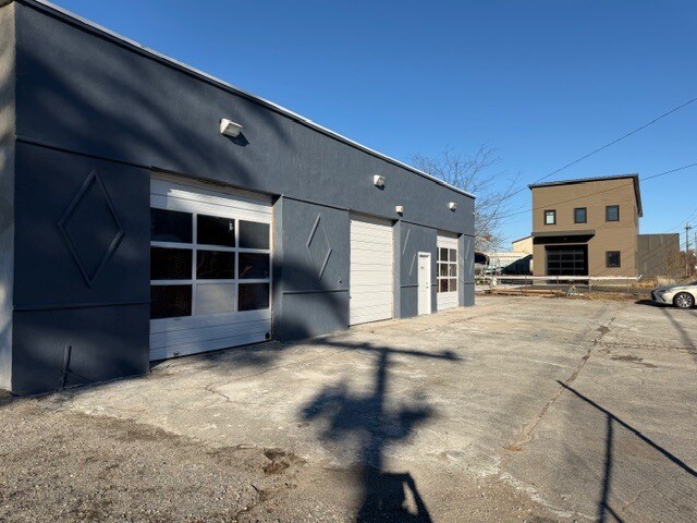 More Photos Of 793 Main Rd, Tiverton Freestanding For Lease