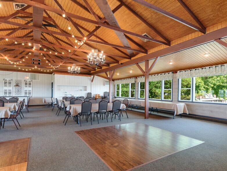 More Photos Of 2973 N Il Route 71, Ottawa Restaurant For Sale