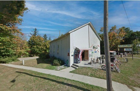 More Photos Of 462 W Genesee St, Lapeer Storefront Retail Office For Sale
