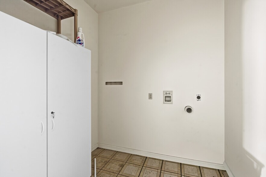 More Photos Of 360 SW Cutoff, Northborough Industrial For Sale