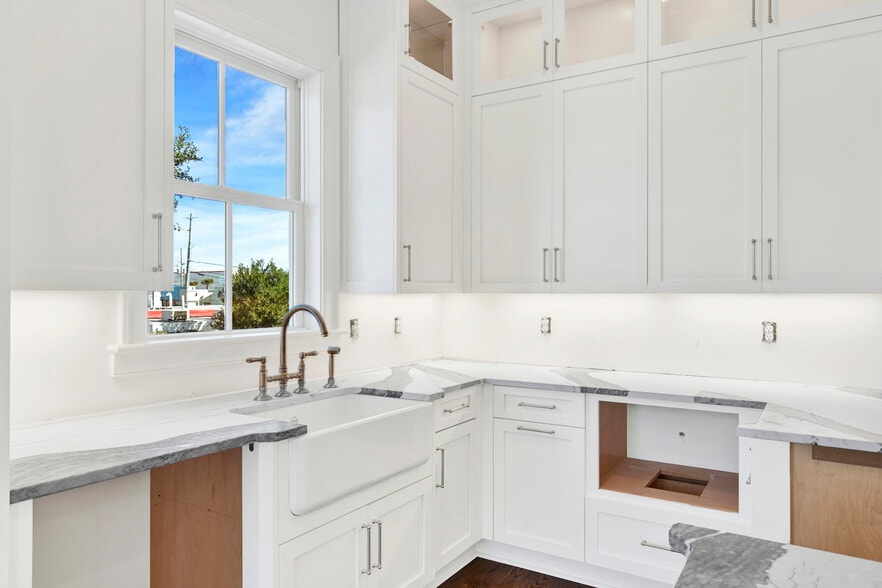 More Photos Of 104 17th pl, Tybee Island Multifamily For Sale